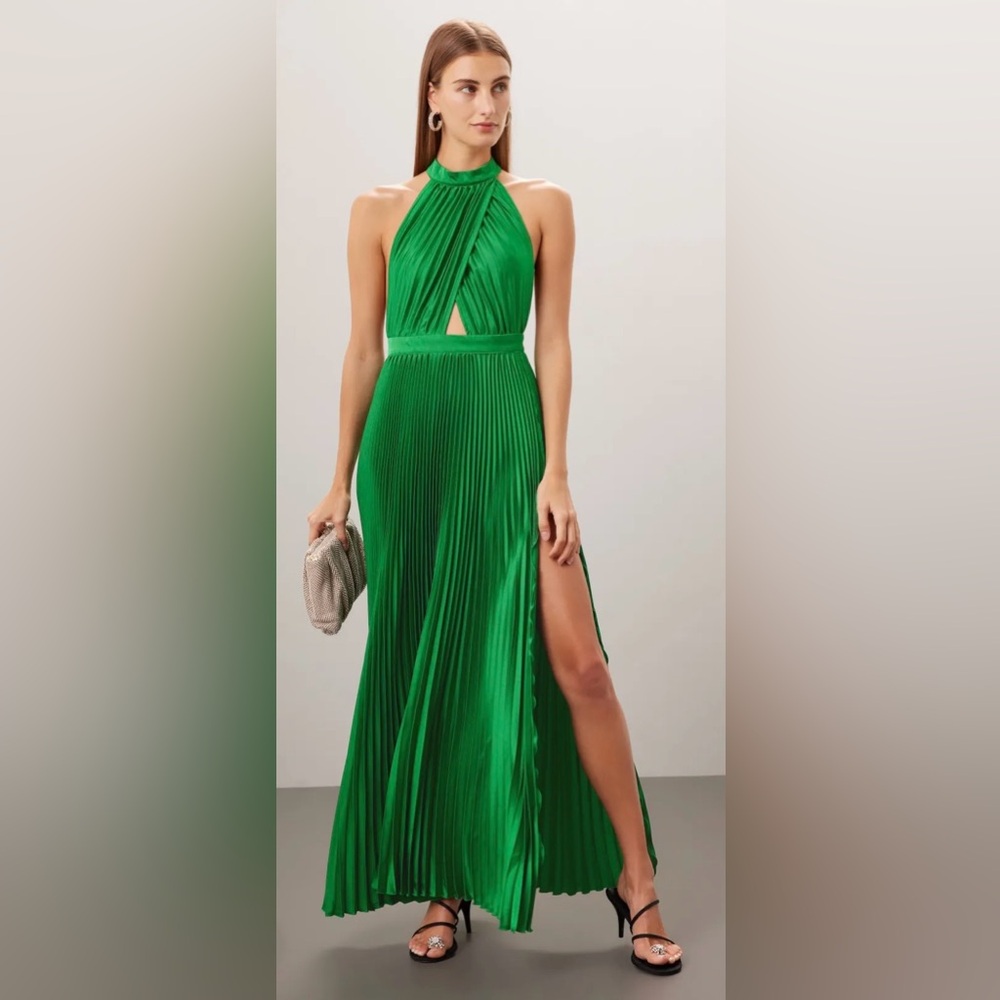 L'IDEE Renaissance Sleeveless Pleated Gown